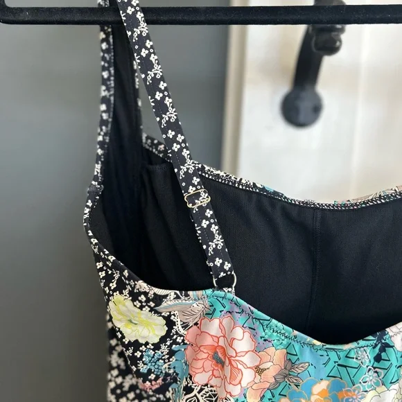 Johnny Was Mila Floral Ruched One-Piece Swimsuit sz XL adjustable straps - Picture 12 of 14